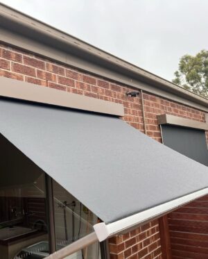 solto_pivot_arm_3__2 Solto Pivot Arm Awnings