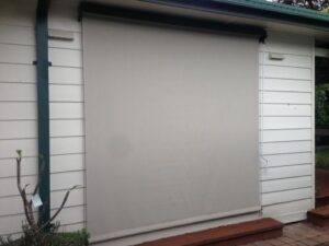 Standard Wire Guided Mesh Blind