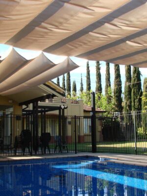 Shaderunner Retractable Shade Sail