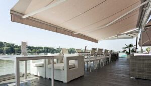 Australia R-90 and Pitch Control Folding Arm Awning