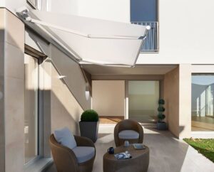 Australia R-90 and Pitch Control Folding Arm Awning