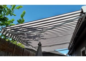 Global 2020 Semi-Cassette Folding Arm Awning