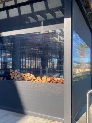 eZip Blind in Clear PVC or Screen fabric