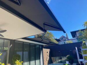 Harol BX270 Cassette Folding Arm awning