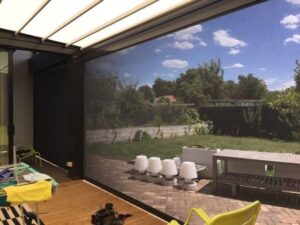 eZip Blind in Clear PVC or Screen fabric