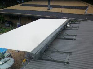 installation-service-folding-arm-awning-roof-mount-1024x768 Family Basic